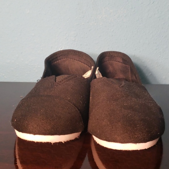 Flats - Picture 2 of 8